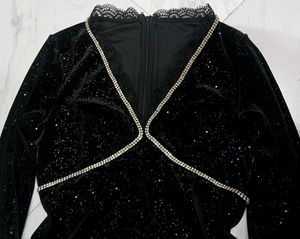 Velvet hot silver diamond chain decorated dress🖤