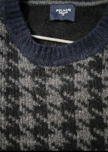 Houndstooth Pattern Pullover Sweater