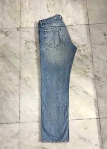 H&amp;M STRAIGHT FIT BLUE JEANS SIZE 32