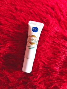 NIVEA Luminous Even Glow Oil Control Face Serum wi