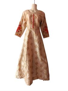 Ethenic Beautiful Embroidery Work Gown😍🫠👑
