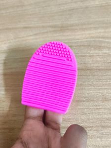 Makeup Brush Cleaner