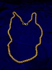 Stunning Imitation Gold ( heavy )  Chain.
