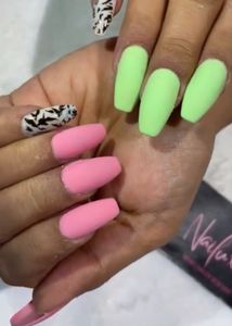 Presson Nails