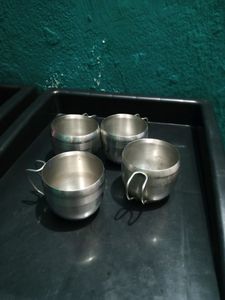 स्टील स्टील का कप है 6 को है