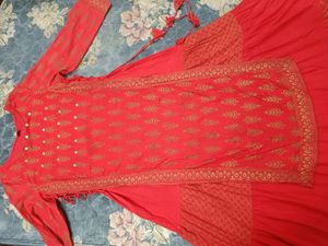 Offer Kurti With Skirt For Daily Use