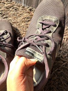 Skechers Shoes In Good Condition
