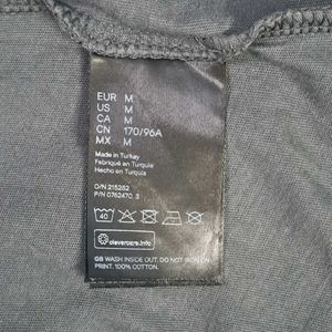 H&amp;M T-shirt