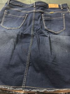Strcheble Denim Mini Skirt..