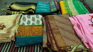 SAREE&#39;S