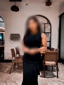 Chic Black Bodycon Dress