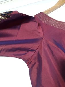 Violet Embroidered Ethnic Gown(women&#39;s)
