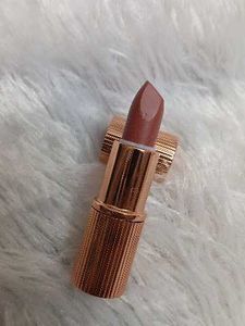Charlotte Tilbury Matte Revolution Lipstick Pillow