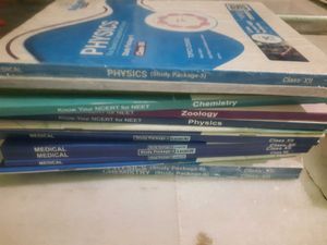 Aakash Complete Study Material (11th+12th) Neet