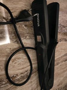 Nova Hair Straightener