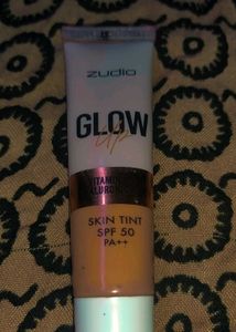 Zudio Glow Up Skin Tint With SPF50