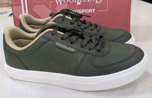 Woodland PU sneakers size 9🔥👟