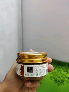 Multi-use Red Clay Face And Hair Mask