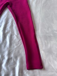 Magenta Active Wear Leggings