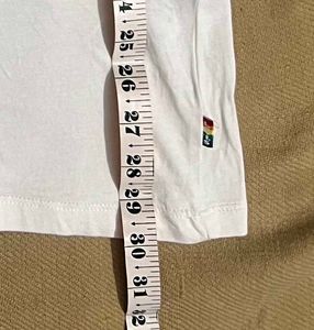Brand New Levi&#39;s White Tshirt For Men