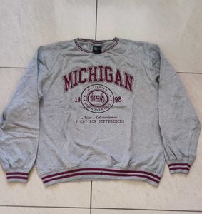 Michigan Graphic Sweatshirt