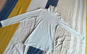 White Top (turtle Neck)