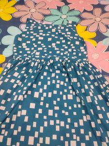 Chic Teal & White Dress