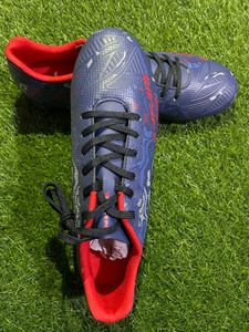 Nivia brand new shoes dabba pack