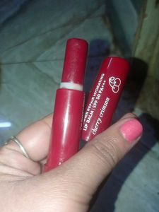 Dot &amp; Key Lipstick lipbalm cheery shade with spf 5