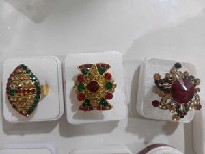 Vintage Rhinestone Brooch Set