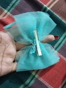 2 Aqua Bow Hair Clips