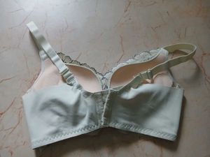 Bra, Bust Size 34
