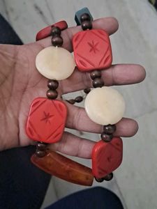 Unique Neckpiece
