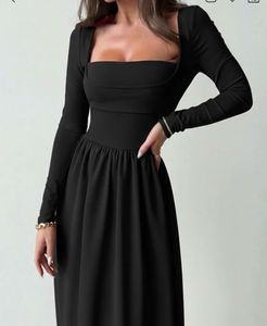 savana Black Maxi Dress