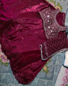 New Jimmi Choo Crop Top And Skirt With Dupatta