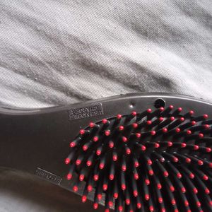 Magnetic Hair Comb