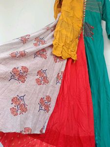 Stylish Women&#39;s Kurta