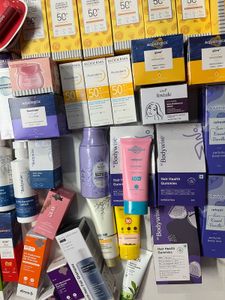 Sunscreen Moisturiser Shampoo Lipstick Dot&amp;key