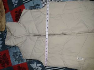 Sleeveless girlish Padded Vest