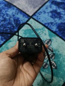 Motorola Charger - Like New68W with original cable
