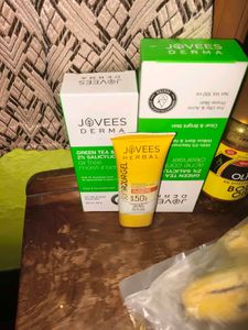 jovees derma acne control combo of face wash' mois