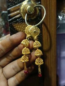Earings