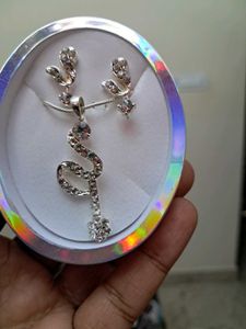 Silver Toned Necklace Set