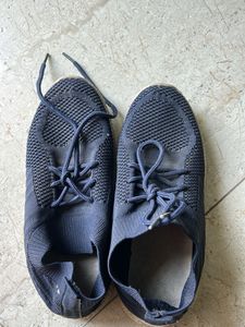 Comfortable Blue Knit Sneakers