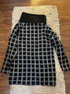 Plaid Coat with Fur Collar