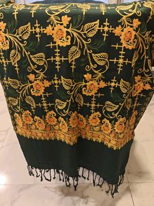 Elegant Floral Shawl Cum Dupatta.