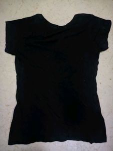 Y2k Guess V Neck Tshirt