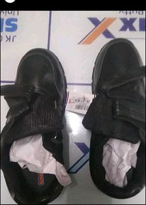 SchoolHop Black Shoes