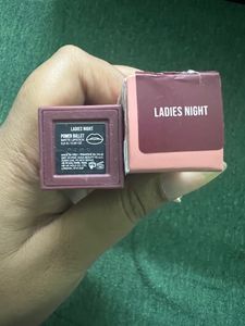 Huda Beauty Power Bullet Mat Lipstick”Ladies N8”