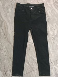 Black Jeans For Girls In Good Condition